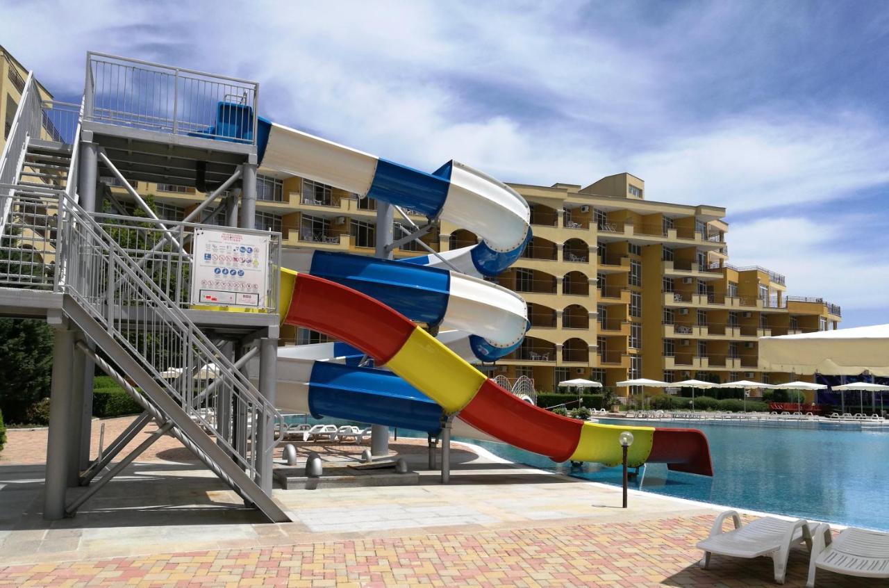 Akb Apartment Sea View Aheloy Luaran gambar