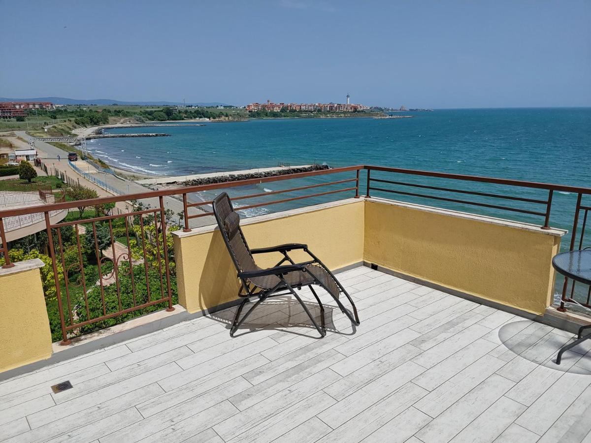 Akb Apartment Sea View Aheloy Luaran gambar
