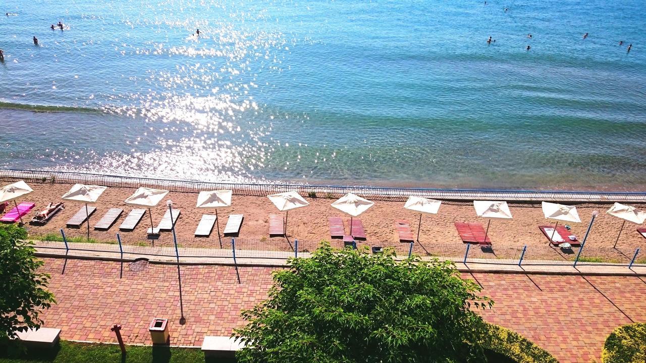 Akb Apartment Sea View Aheloy Luaran gambar