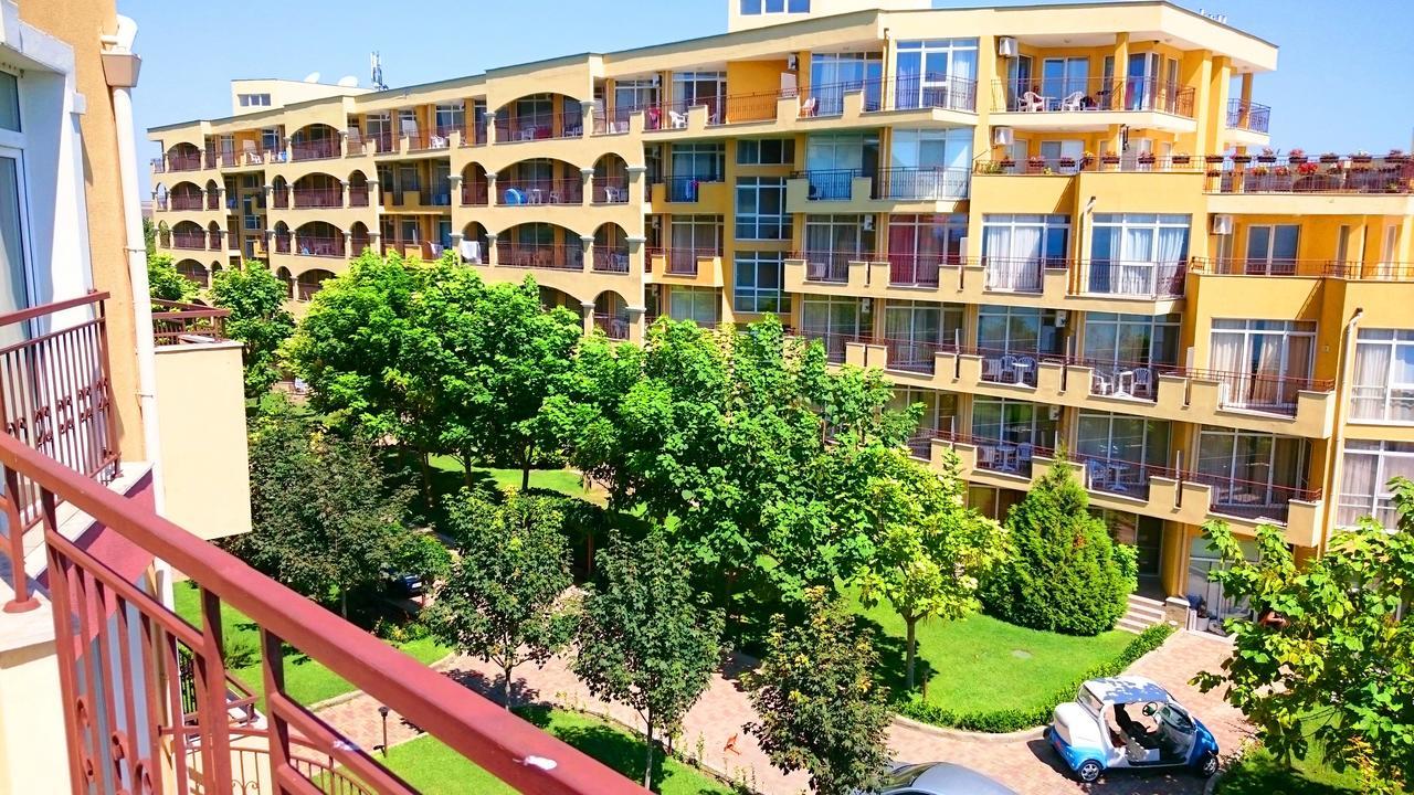 Akb Apartment Sea View Aheloy Luaran gambar