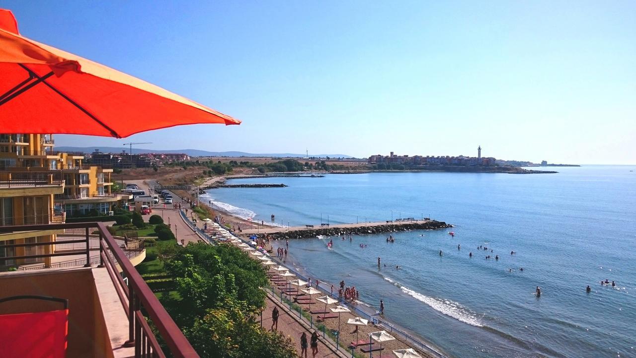 Akb Apartment Sea View Aheloy Luaran gambar